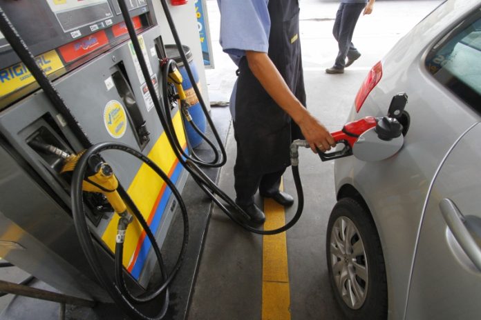 Preço médio do Diesel recua pelo quarto mês seguido em todo Brasil