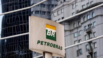 Petrobras faz reajuste no preço do diesel e da gasolina nas refinarias