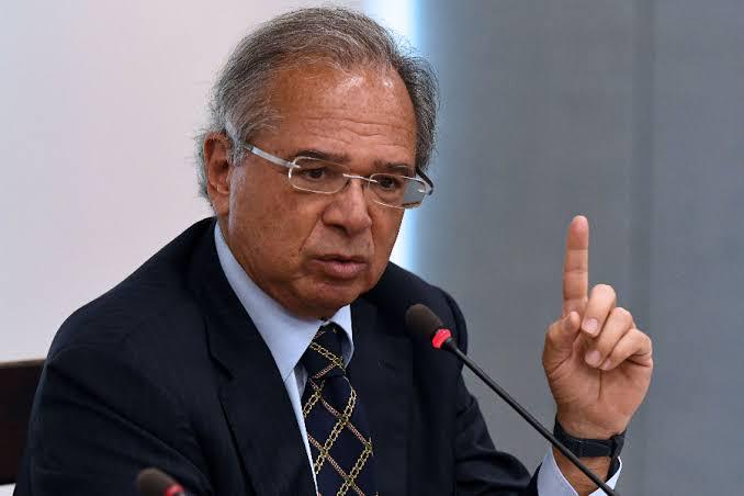 Economia do Brasil já voltou em ‘V’, diz Paulo Guedes