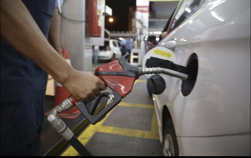 Inflação de transportes chega a 15% pressionada por combustíveis