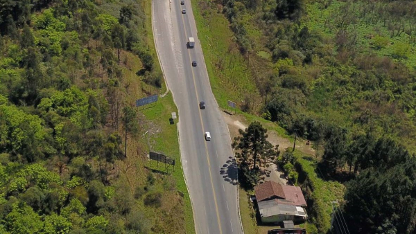 DER começa a analisar documentos de dois lotes da licitação para conservação de rodovias no Paraná