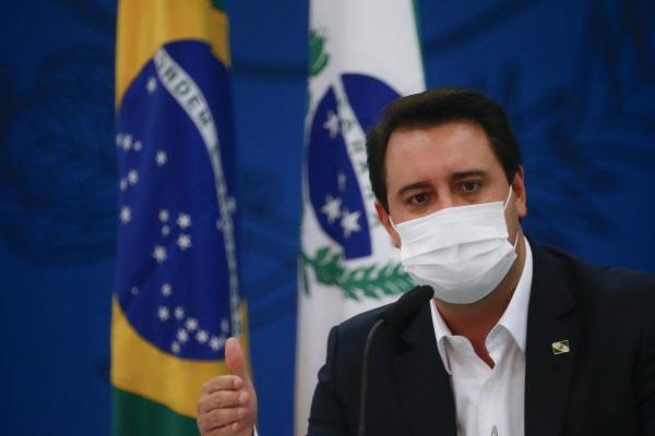 Governo do Paraná deve encaminhar proposta de reajuste para servidores na próxima semana, diz Ratinho Jr