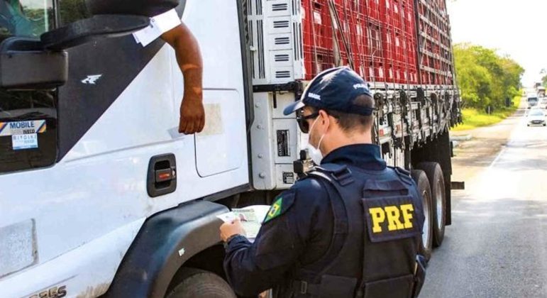 Motoristas profissionais tem prazo para realizar exame toxicológico