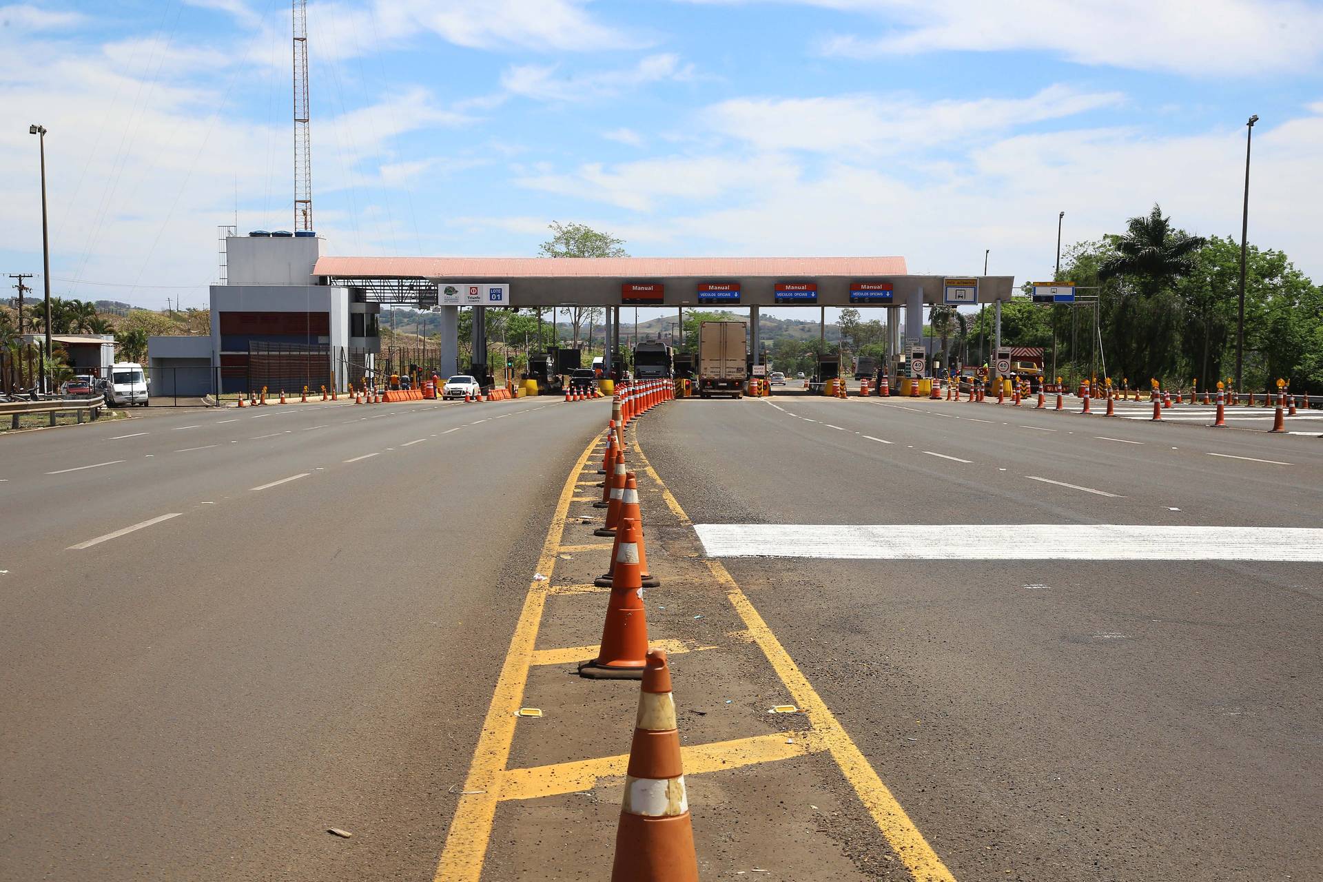 Com fim da concessão de rodovias, 14 praças de pedágio serão desativadas nesta sexta