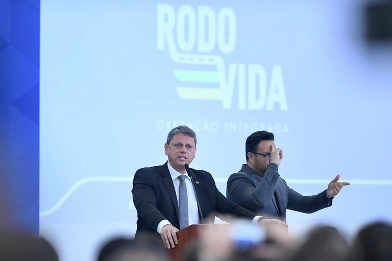 Programa Rodovida garante esforço mais organizado e abrangente na segurança do trânsito, diz Tarcísio