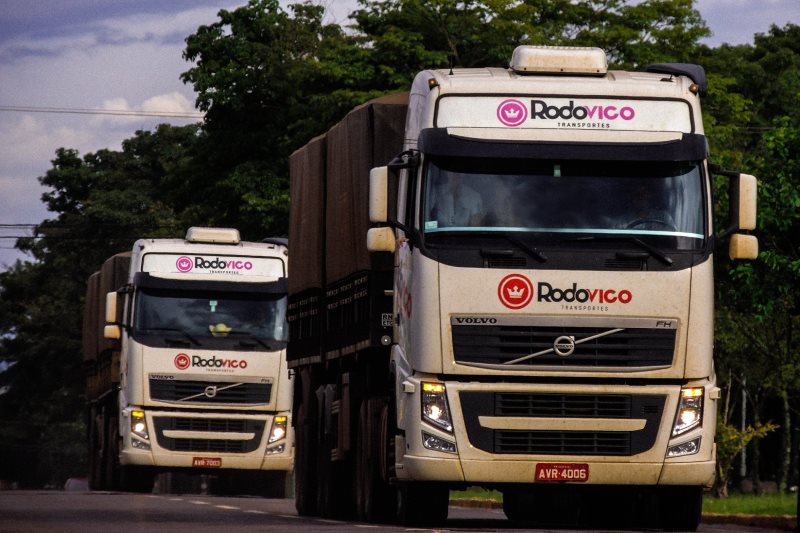Rodovico Transportes adota o uso de painéis solares e zera o consumo com energia