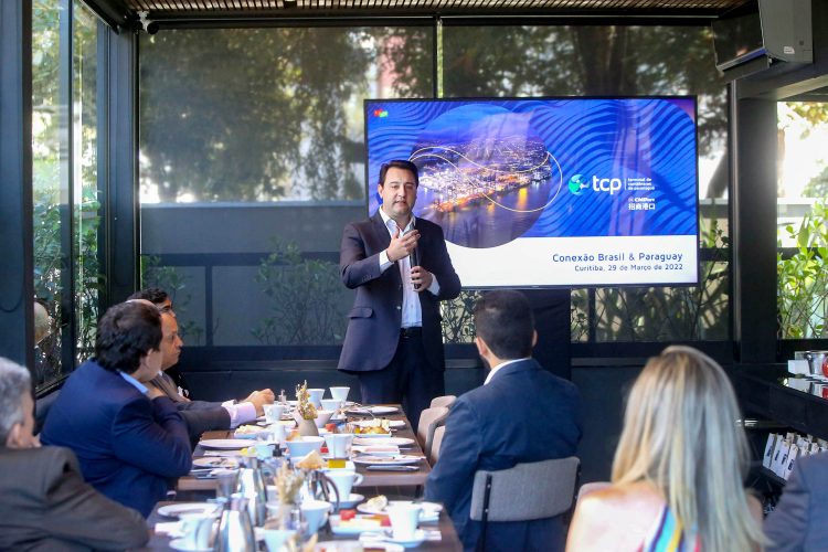 Paraná articula aumento das exportações do Paraguai pelo Porto de Paranaguá