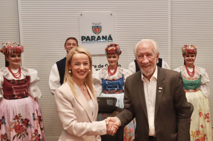 Paraná firma acordo com província da Polônia para desenvolvimento econômico, ambiental e cultural