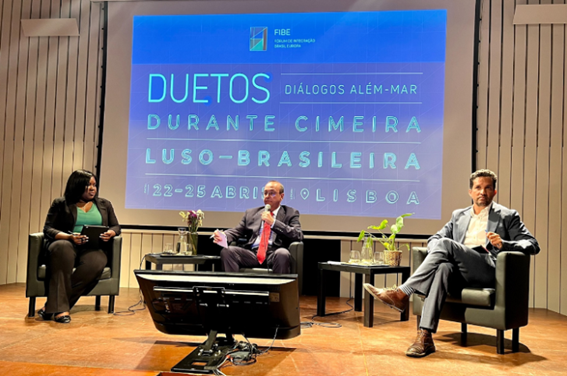 Presidente da CNT debate desafios do setor e do transporte brasileiro em Lisboa