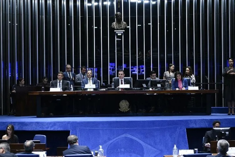CNT representa o transporte, no Senado, em Sessão de Debates Temáticos sobre juros, inflação e crescimento econômico