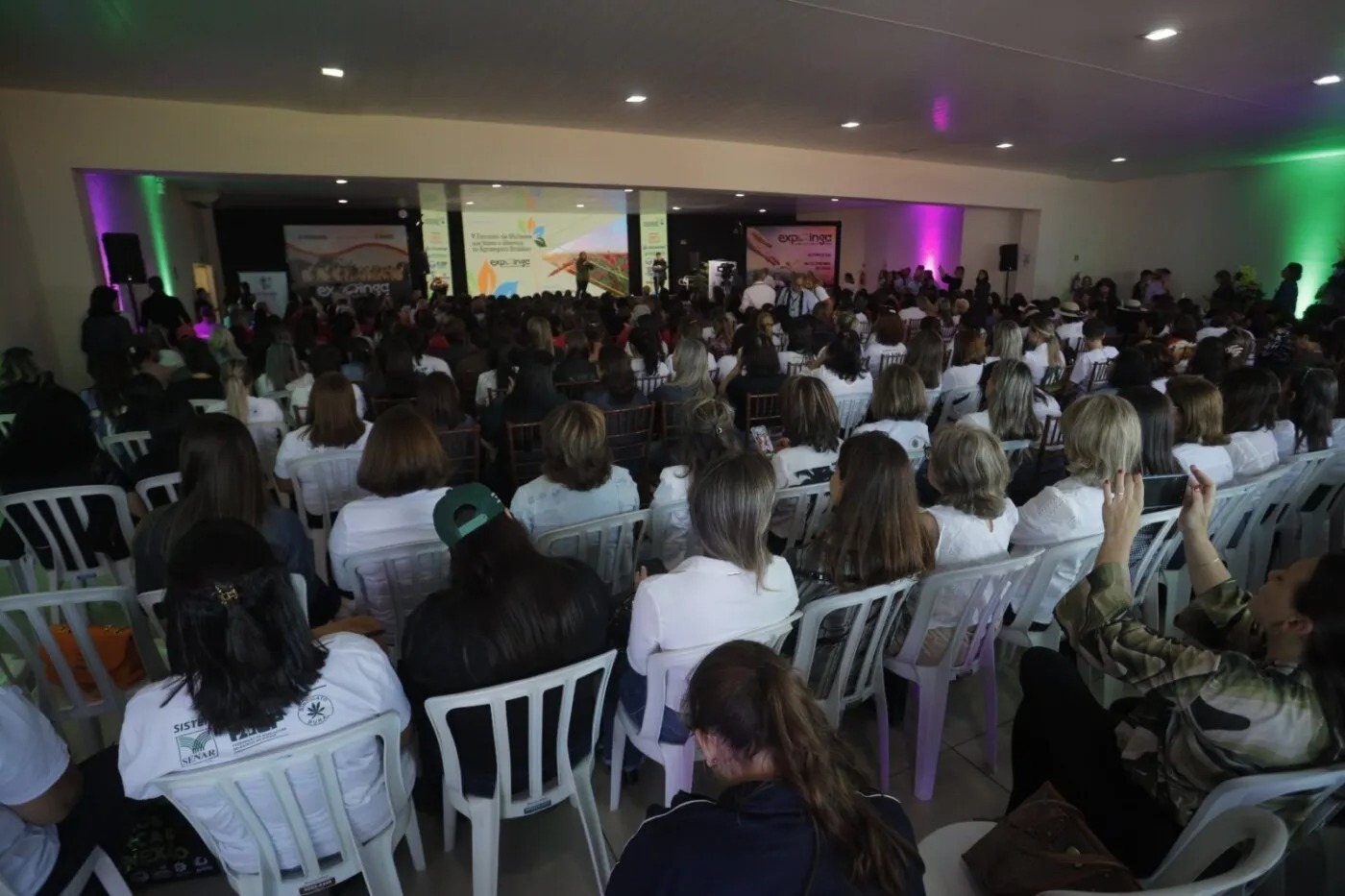 Encontro de Mulheres do Agronegócio Brasileiro reúne mais de 600 produtoras e lideranças femininas no Paraná
