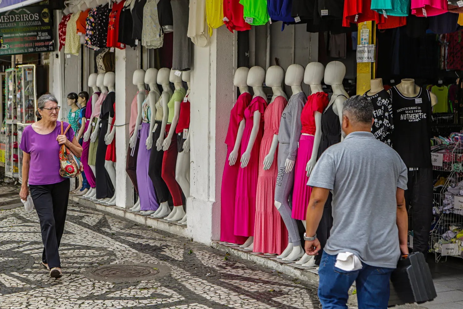 Comércio tem crescimento de quase 9% em março, no Paraná 