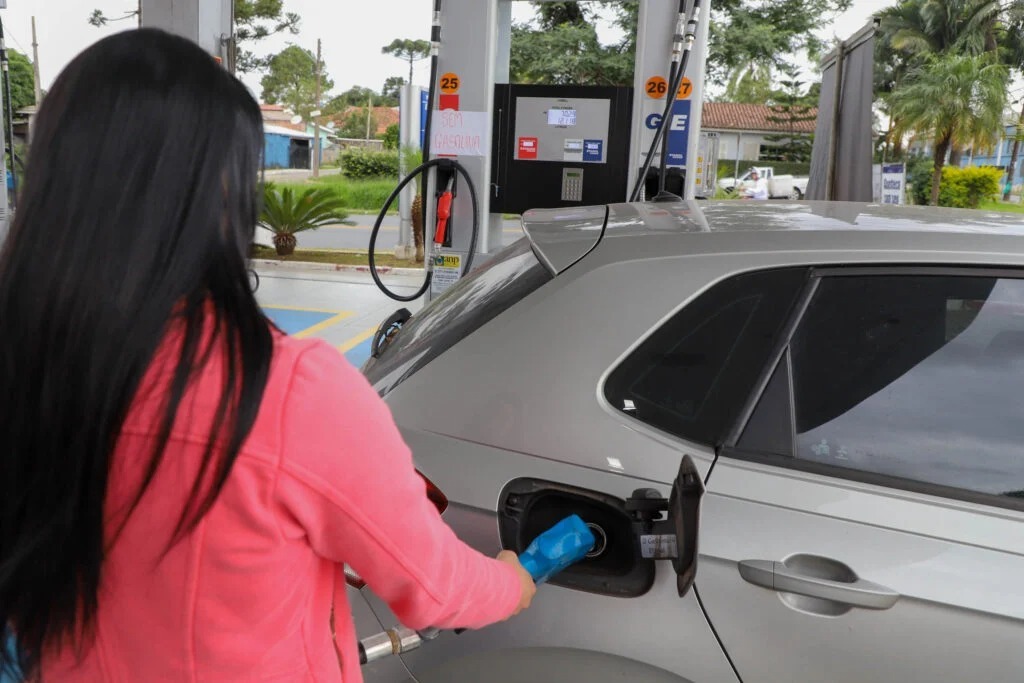 Preço da gasolina sobe mais de 5% e etanol 3% na região Sul, aponta Ticket Log