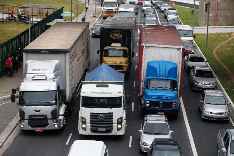 Decisão que julgou pontos inconstitucionais da Lei do motorista deve impactar o transporte rodoviário