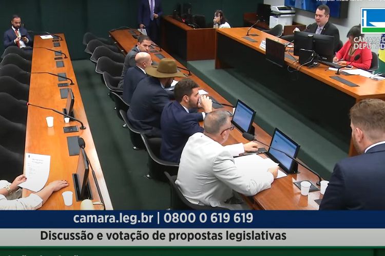 Comissão de Viação e Transportes aprova a inclusão do presidente do Sistema Transporte como convidado em audiência pública