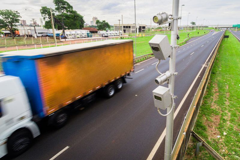 Redução de multas por velocidade passa por reeducação dos motoristas no TRC