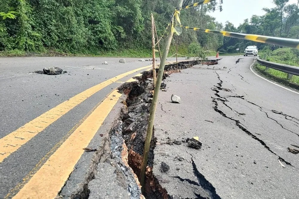 Veja rodovias do Paraná com bloqueios nesta segunda-feira (6)