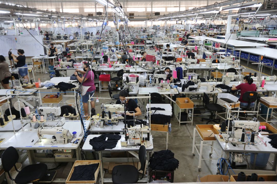 Produção industrial avança 1,8% no Paraná em setembro