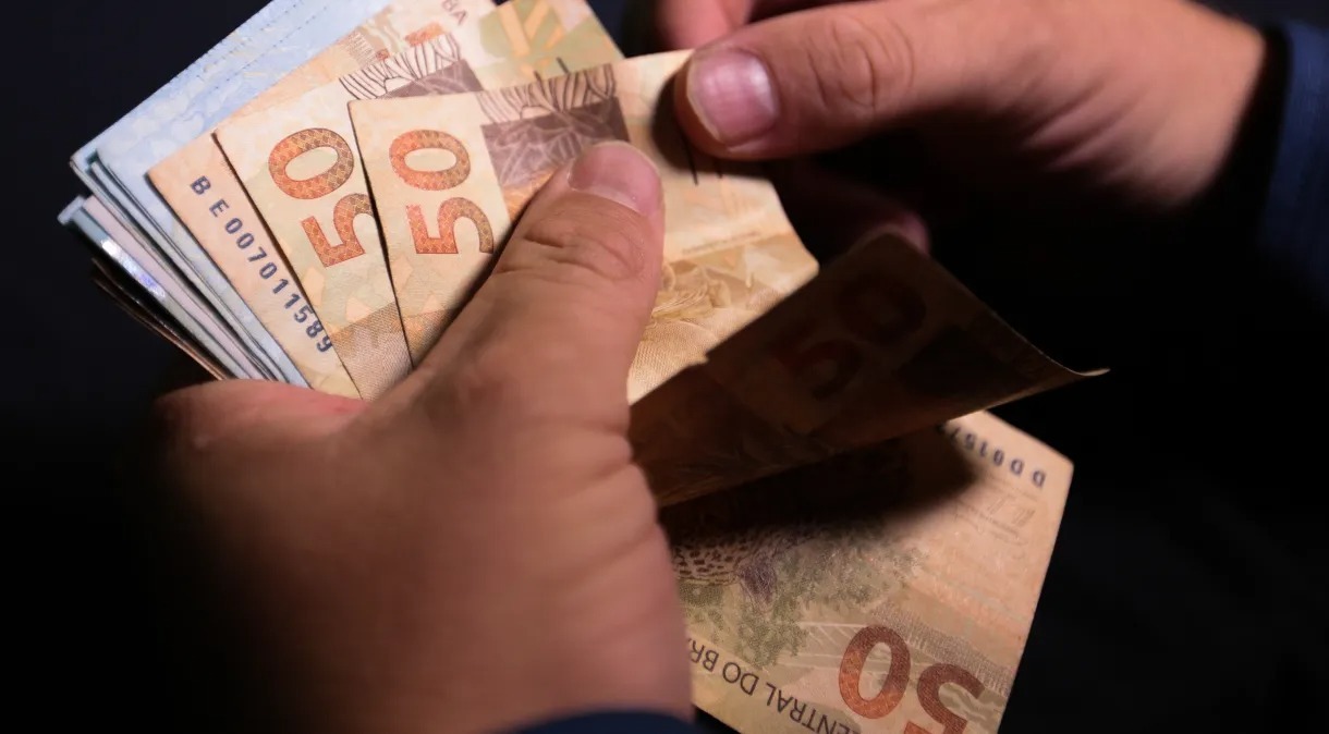 Pagamento do 13º deve injetar R$ 291 bilhões na economia do Brasil, aponta Dieese