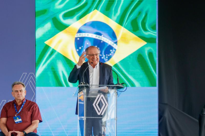 No Paraná, Alckmin afirma que Reforma Tributária vai acelerar indústria