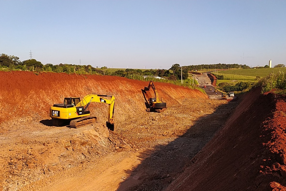 Superintendência do DER/PR no Oeste executa R$ 1,7 bilhão em obras em rodovias
