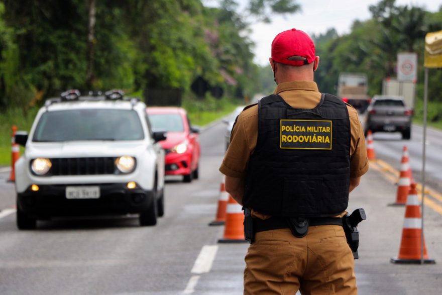 PMPR reforça orientações de segurança nas estradas estaduais