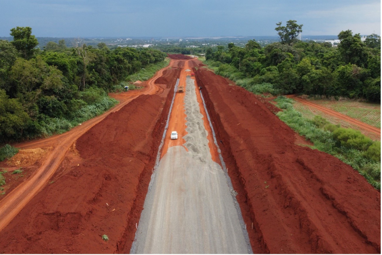 Com cinco frentes de trabalho, obras da Perimetral Leste de Foz avançam na rodovia e aduanas