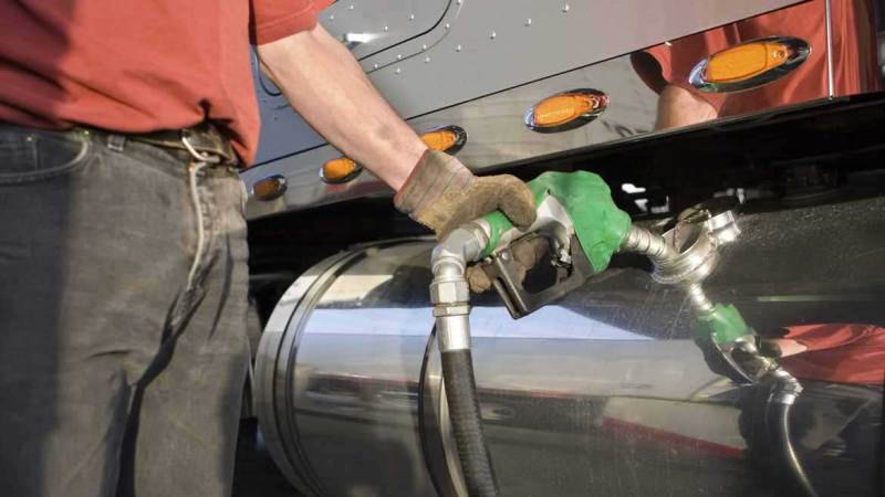 Petrobras aprova aumento de 2,3% para gasolina e 1,9% para diesel