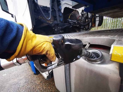 Preço do diesel tem leve redução nos primeiros 15 dias de março